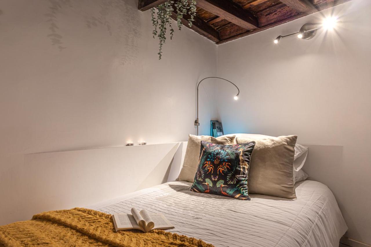 Lucrezia Apartment - Close To Piazza Navona Roma Exterior foto