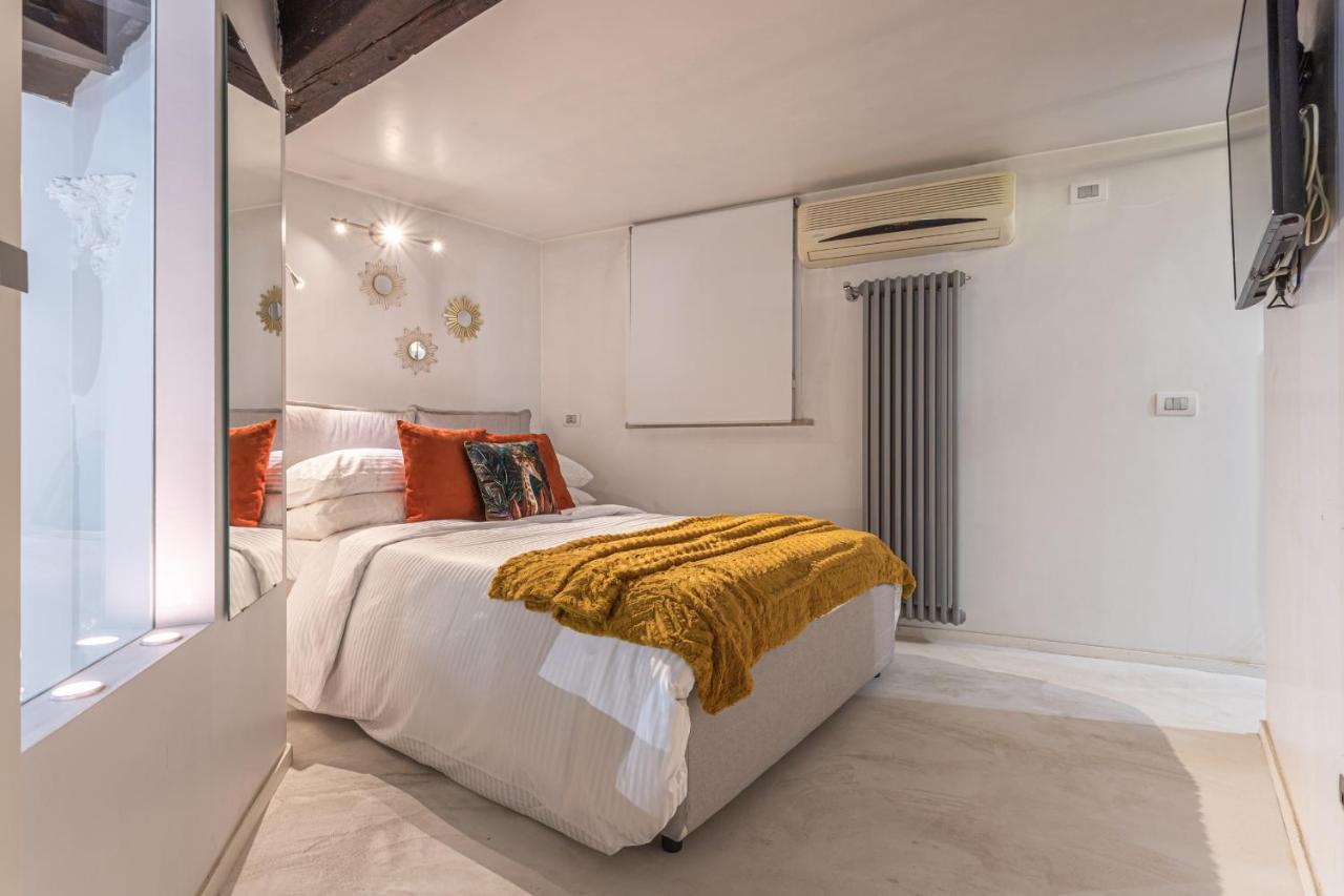 Lucrezia Apartment - Close To Piazza Navona Roma Exterior foto